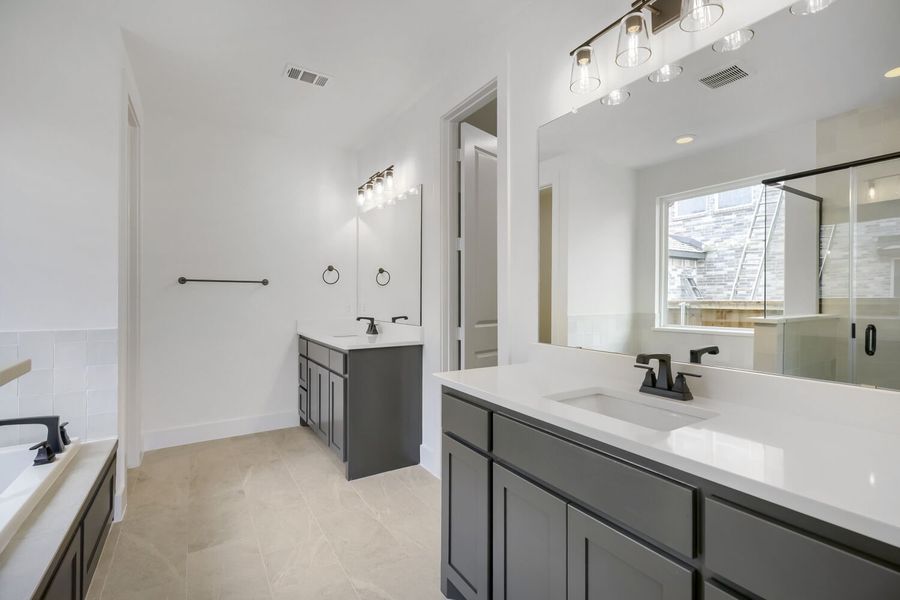 3320 Maidenhair - Primary Bathroom 3320 Maidenhair - Primary Bathroom