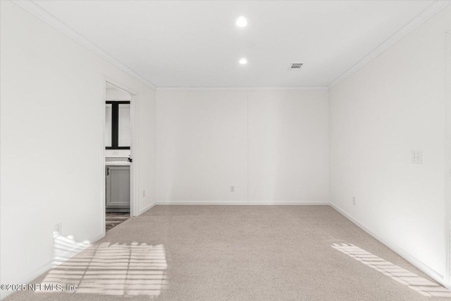 Spacious, unfurnished interior of a new home in , East Palatka (Image 18).