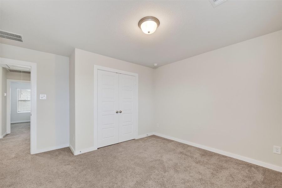 Spacious, unfurnished interior of a new home in Heights of Barbers Hill, Baytown (Image 39).