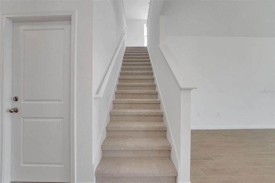 Spacious, unfurnished interior of a new home in Willowbrook North, Winter Haven (Image 27).