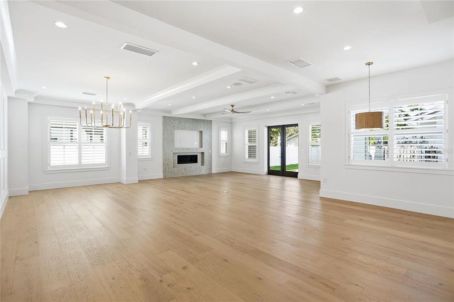 Spacious, unfurnished interior of a new home in , Winter Garden (Image 45).