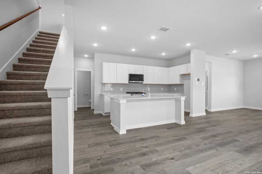 Furnished interior view inside a new home in Mesa Vista, San Antonio (Image 10).