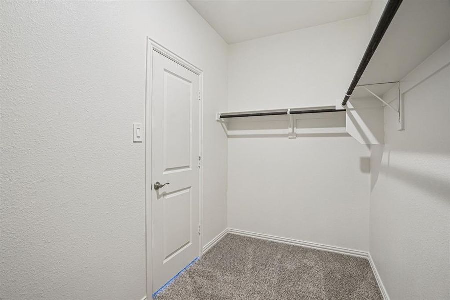 Spacious, unfurnished interior of a new home in Windmore, Princeton (Image 22).