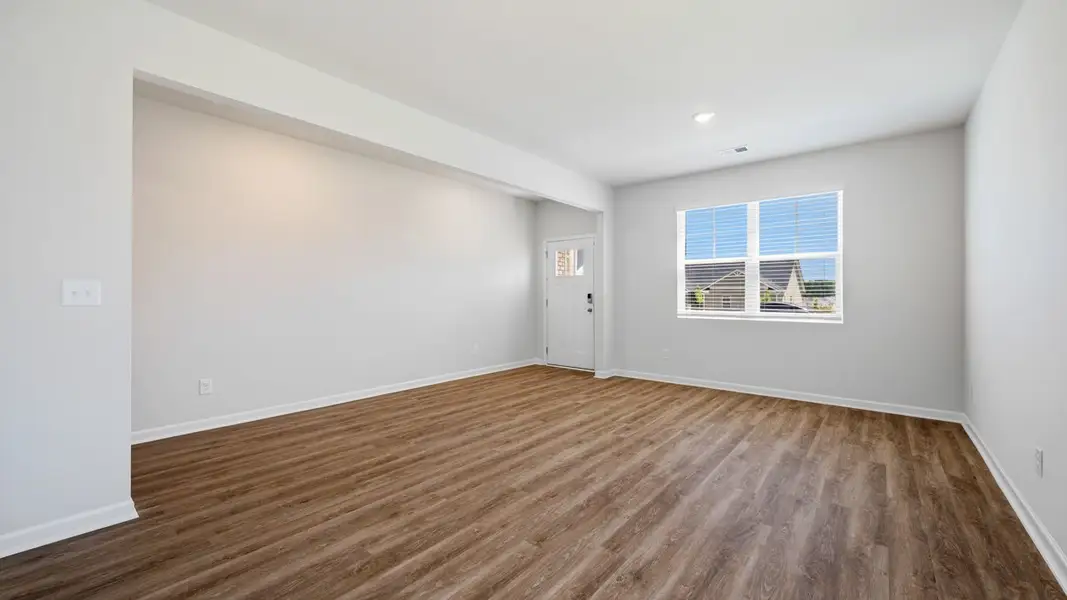 Spacious, unfurnished interior of a new home in Brooks Station, Dacula (Image 17).