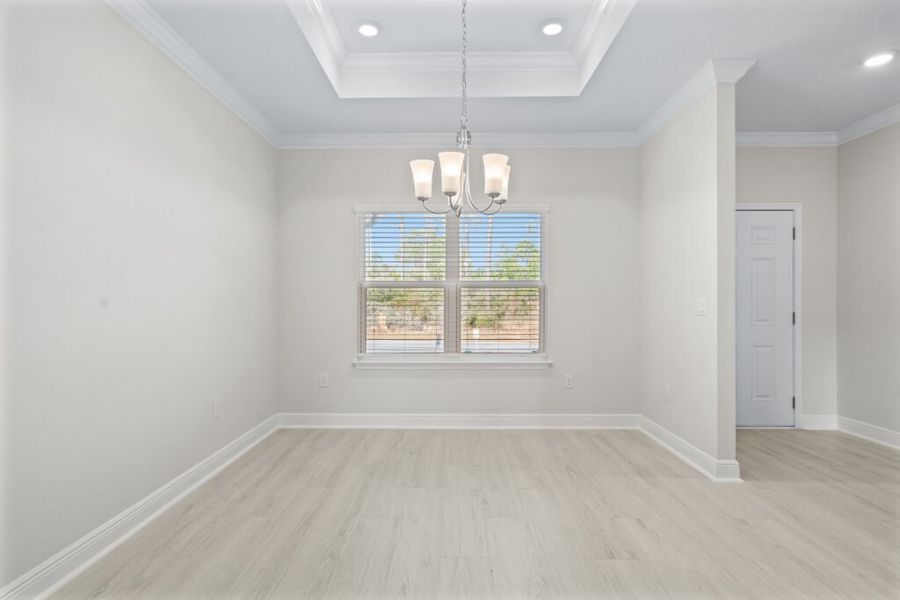 Spacious, unfurnished interior of a new home in Windswept Estates, Freeport (Image 22).