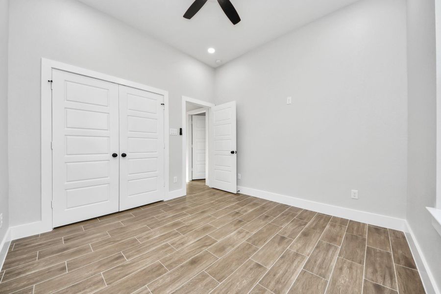 Spacious, unfurnished interior of a new home in , Plantersville (Image 28).