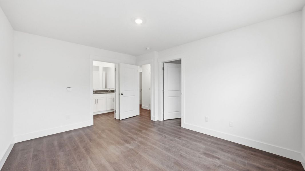 Spacious, unfurnished interior of a new home in The Arbor Townhomes, Kingsport (Image 18).