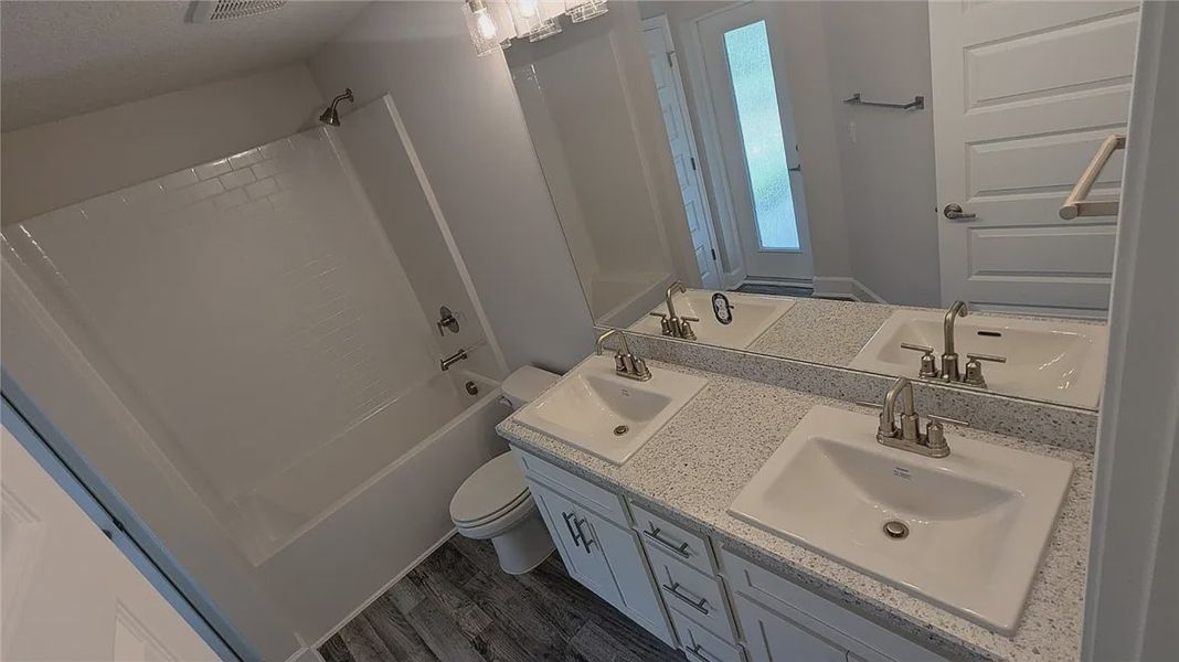 Furnished interior view inside a new home in Sebastian Highlands, Sebastian (Image 8).