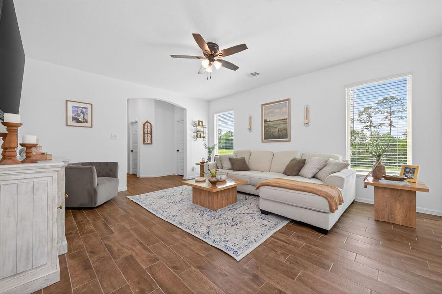 Furnished interior view inside a new home in , Houston (Image 6). Furnished interior view inside a new home in , Houston (Image 6).