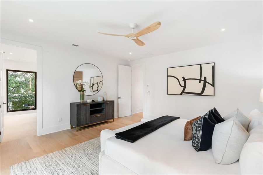 Furnished interior view inside a new home in , Atlanta (Image 40). Furnished interior view inside a new home in , Atlanta (Image 40).