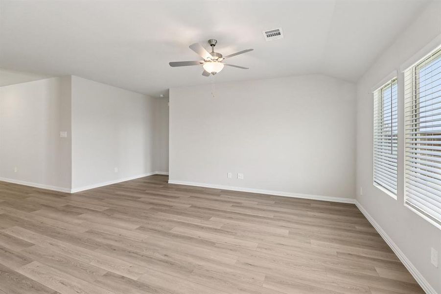 Photo is not of the actual home, but is an inspirational photo of builder’s model home and may depict options, furnishings, and/or decorator features that are not included.