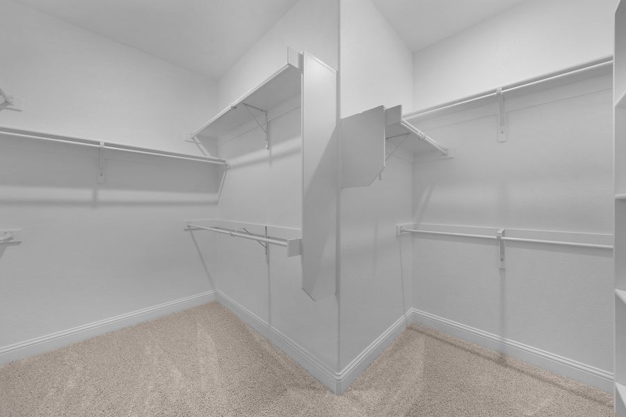 Spacious, unfurnished interior of a new home in Summerwood, Red Oak (Image 25).