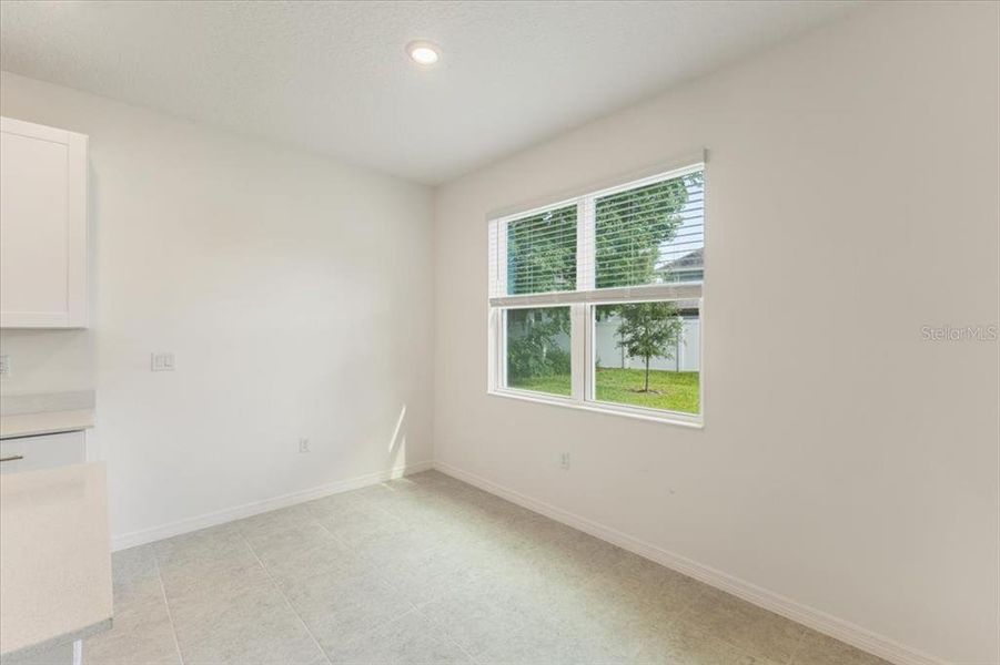 Spacious, unfurnished interior of a new home in Mirror Lake Village, Fruitland Park (Image 21).