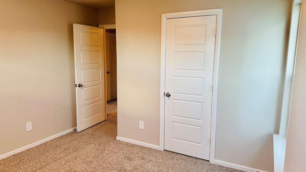 Spacious, unfurnished interior of a new home in Orchard Village, Fort Worth (Image 23). Spacious, unfurnished interior of a new home in Orchard Village, Fort Worth (Image 23).