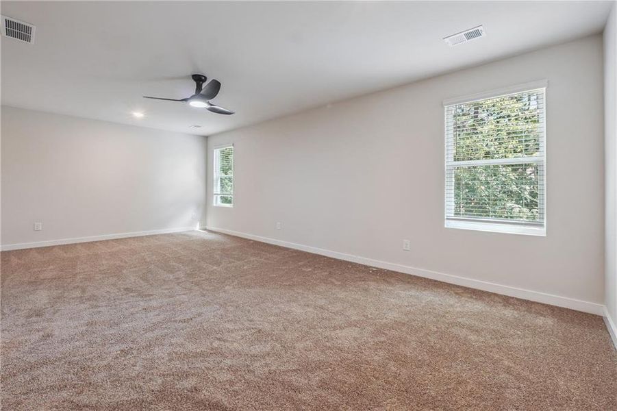 Spacious, unfurnished interior of a new home in Concord Oaks, Powder Springs (Image 11).