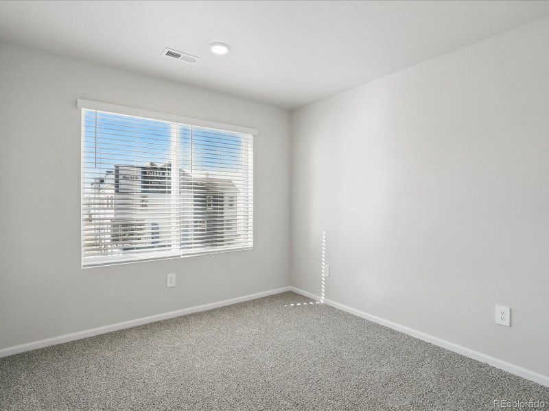 Spacious, unfurnished interior of a new home in Three Hills, Morrison (Image 17).