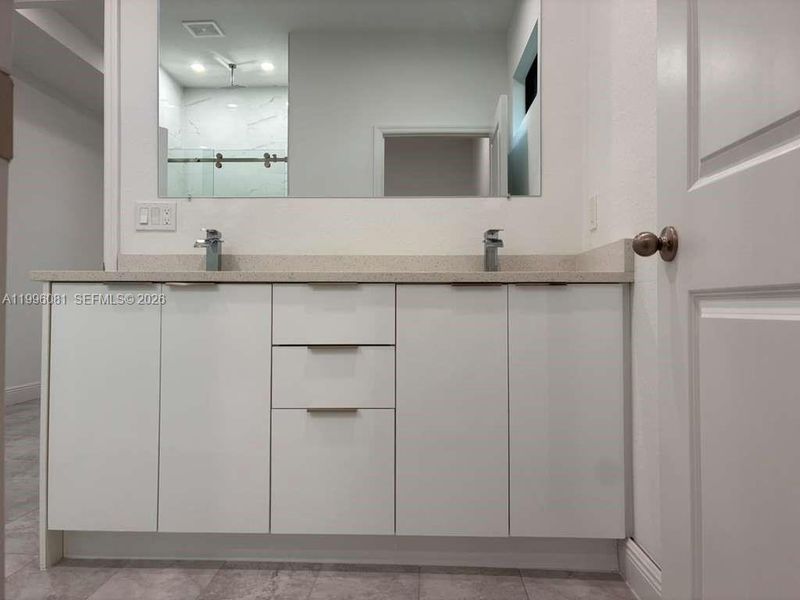 Image 29 of a home in .