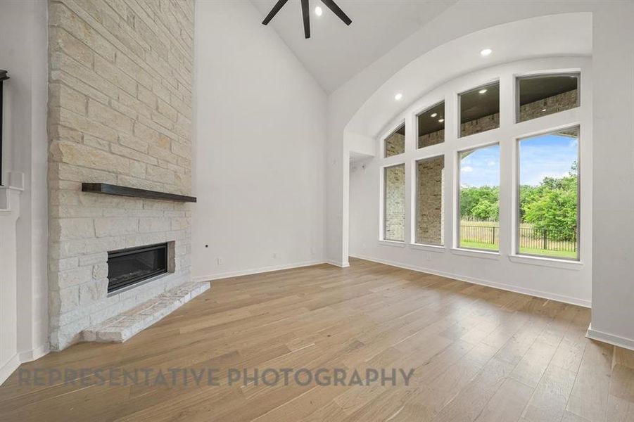 Spacious, unfurnished interior of a new home in Sandbrock Ranch, Aubrey (Image 20).
