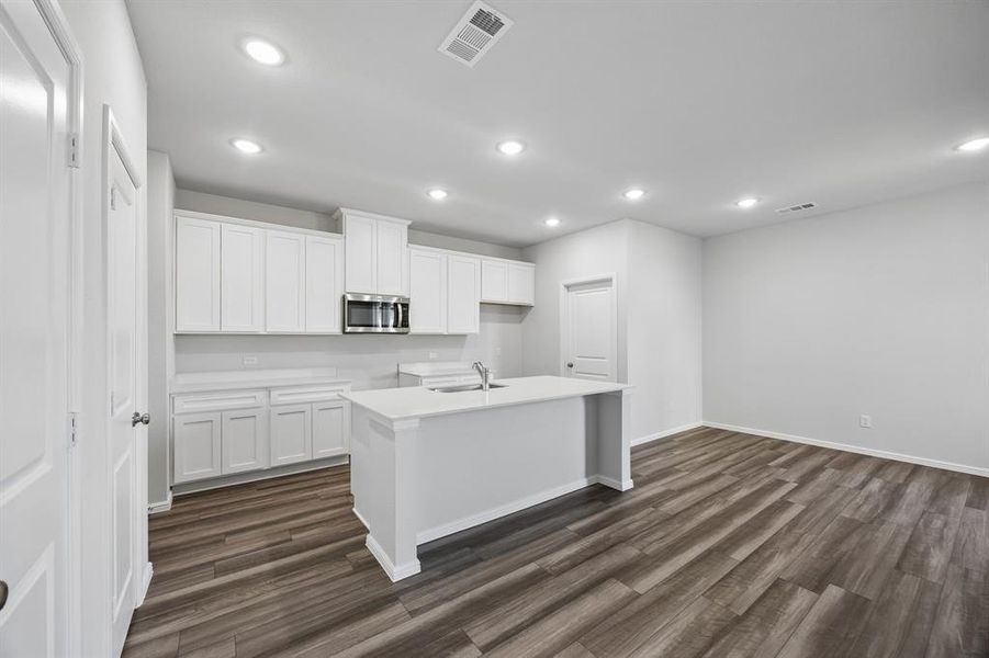 Furnished interior view inside a new home in Santorini, Seagoville (Image 10). Furnished interior view inside a new home in Santorini, Seagoville (Image 10).