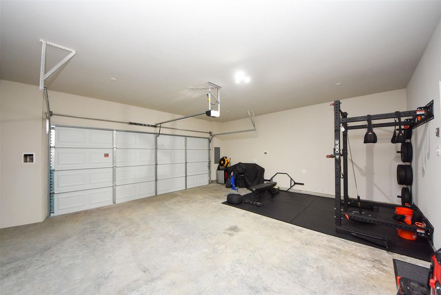 Spacious 2 car garage with garage door opener. Plenty of room for 2 cars. So clean and neat!! Spacious 2 car garage with garage door opener. Plenty of room for 2 cars. So clean and neat!!