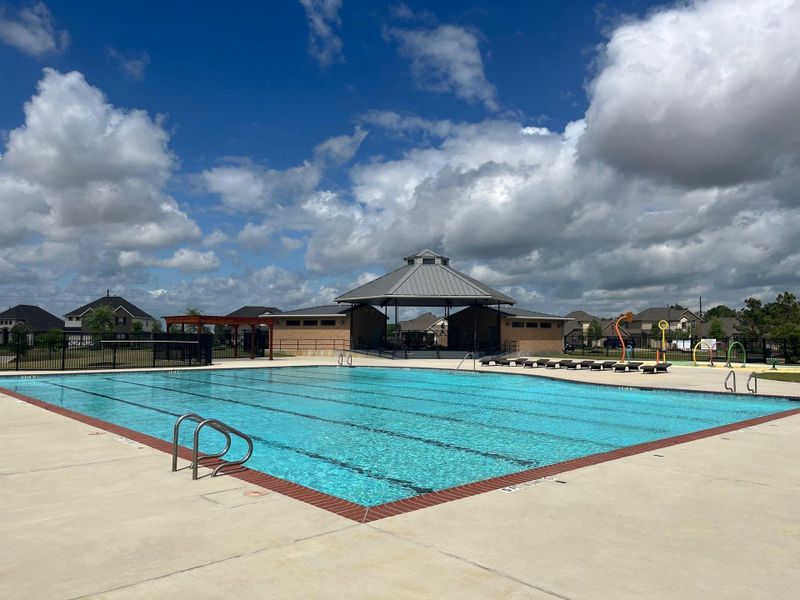 Katy Lakes includes a jr. olympic pool perfect for the kids and adults to enjoy. Katy Lakes includes a jr. olympic pool perfect for the kids and adults to enjoy.