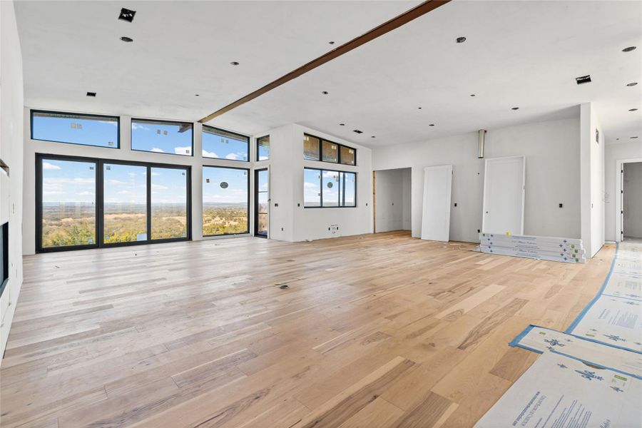 Spacious, unfurnished interior of a new home in , Marble Falls (Image 3).