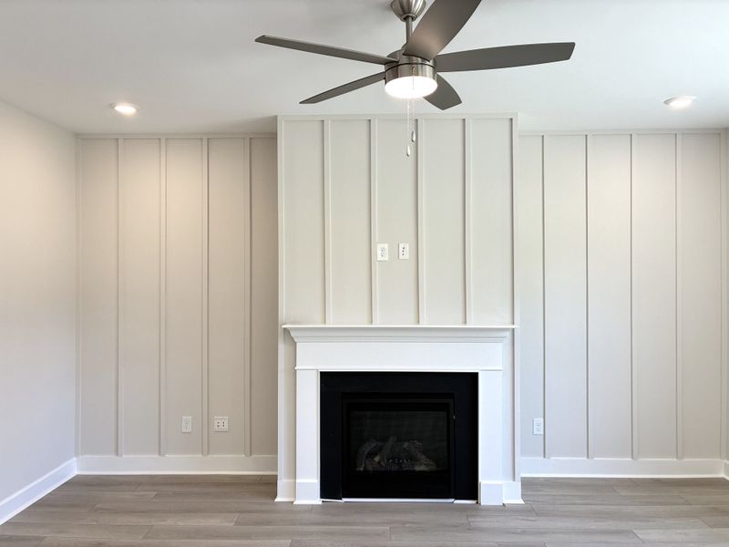 Spacious, unfurnished interior of a new home in Holly Ridge, Greenville (Image 13).