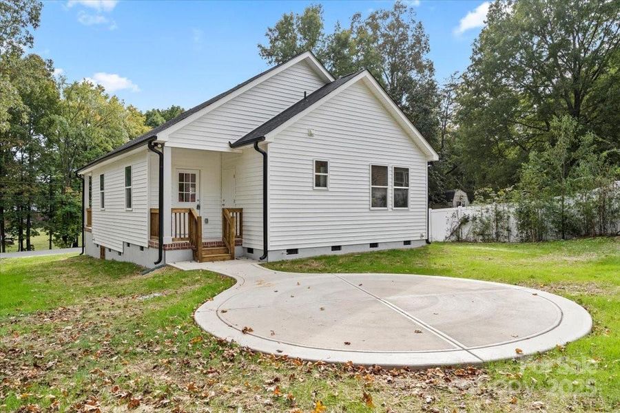 Image 25 of a home in . Image 25 of a home in .