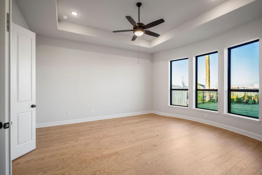 Spacious, unfurnished interior of a new home in Jordan Ranch 70' Lots, Fulshear (Image 30).