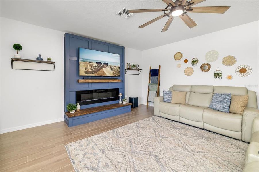 Furnished interior view inside a new home in , Parrish (Image 33).