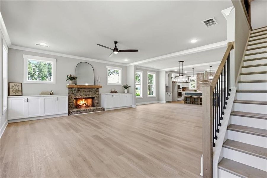 Spacious, unfurnished interior of a new home in , Monroe (Image 27).