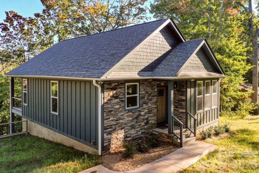 Image 38 of a home in .