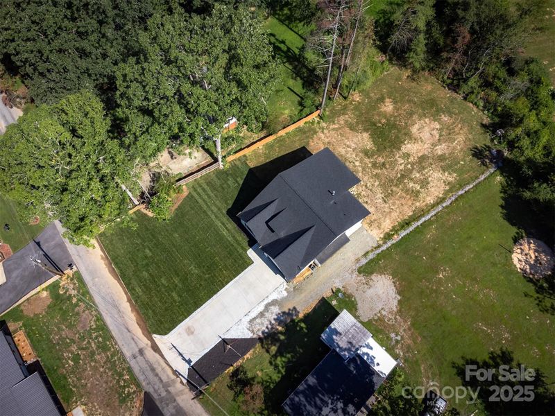 Image 41 of a home in .