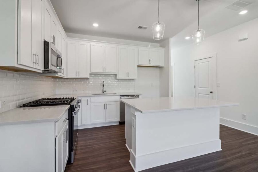 Kitchen featuring Timeless Collection Finishes