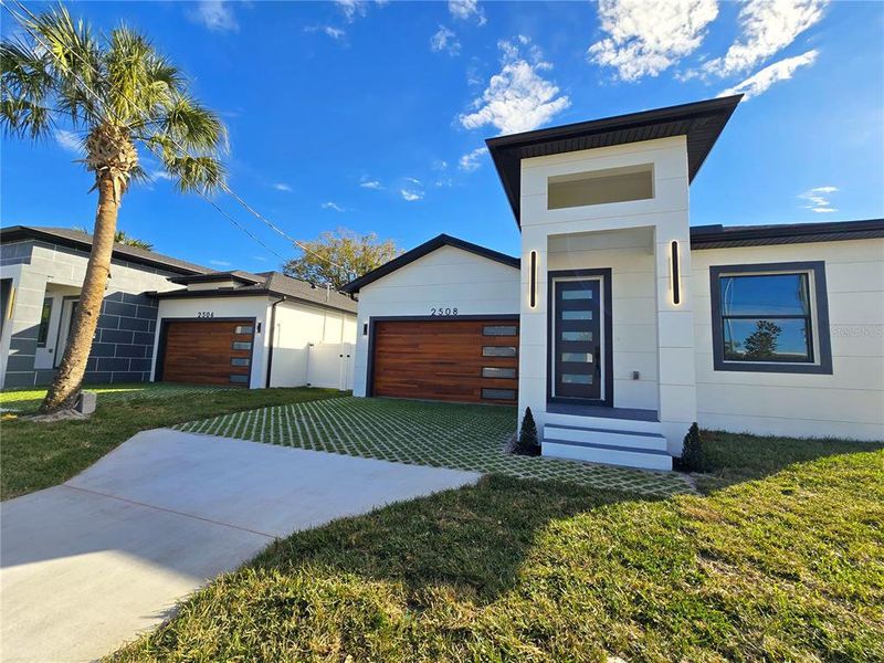 Image 43 of a home in .