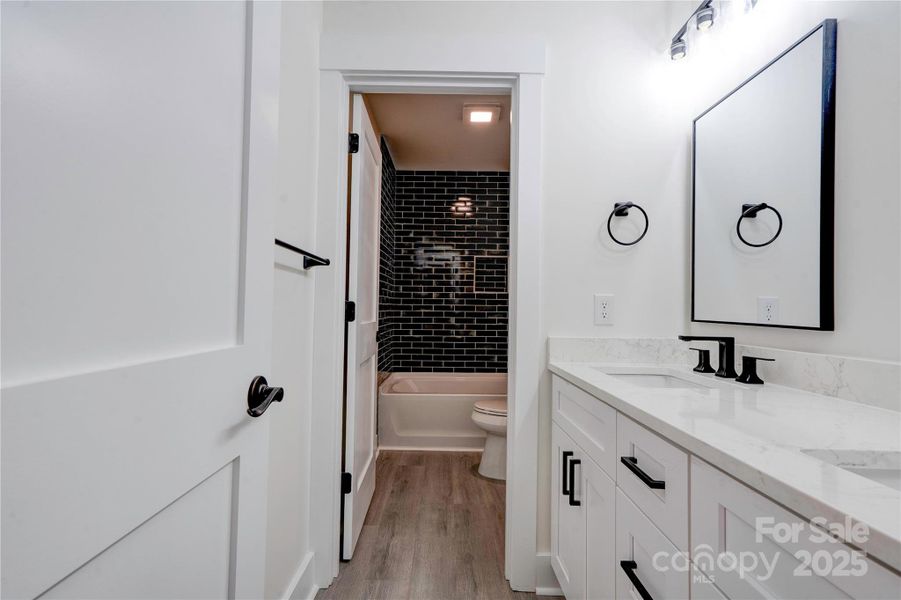 Furnished interior view inside a new home in , Kings Mountain (Image 14). Furnished interior view inside a new home in , Kings Mountain (Image 14).