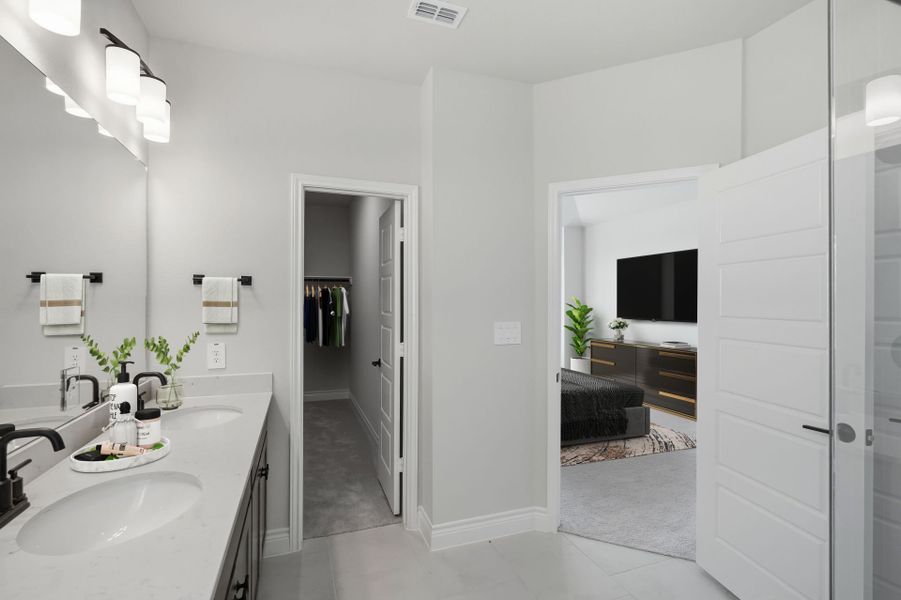 Representative furnished interior of a home built from the Gunnison by Pulte Homes in Bison Ridge, San Antonio (Image 4).
