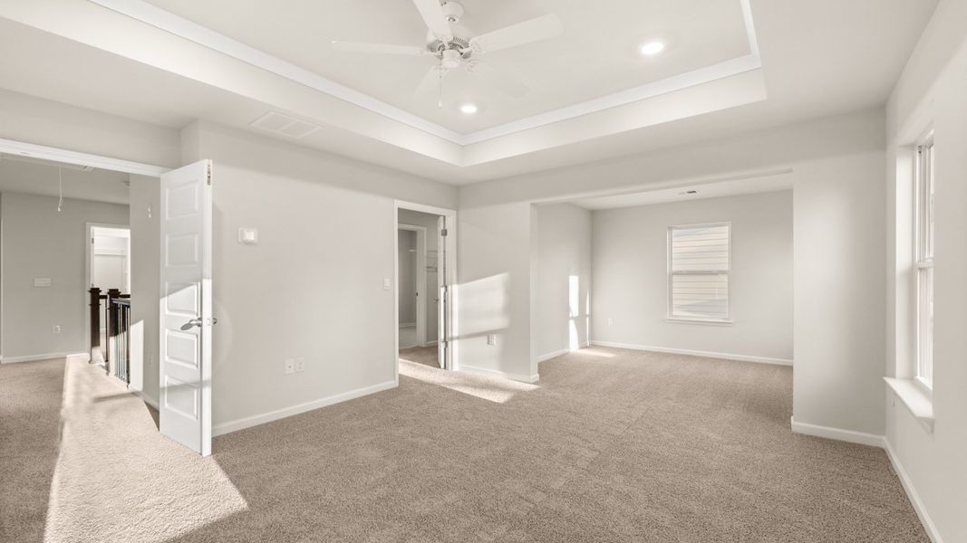 Spacious, unfurnished interior of a new home in Water Oak Estates, Lawrenceville (Image 26).