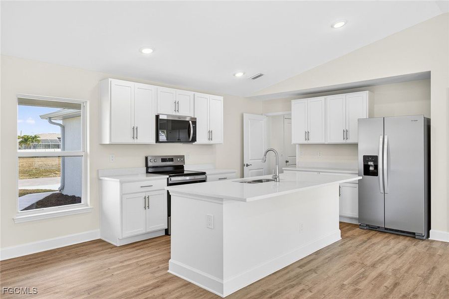 Furnished interior view inside a new home in Cape Coral, Cape Coral (Image 10).