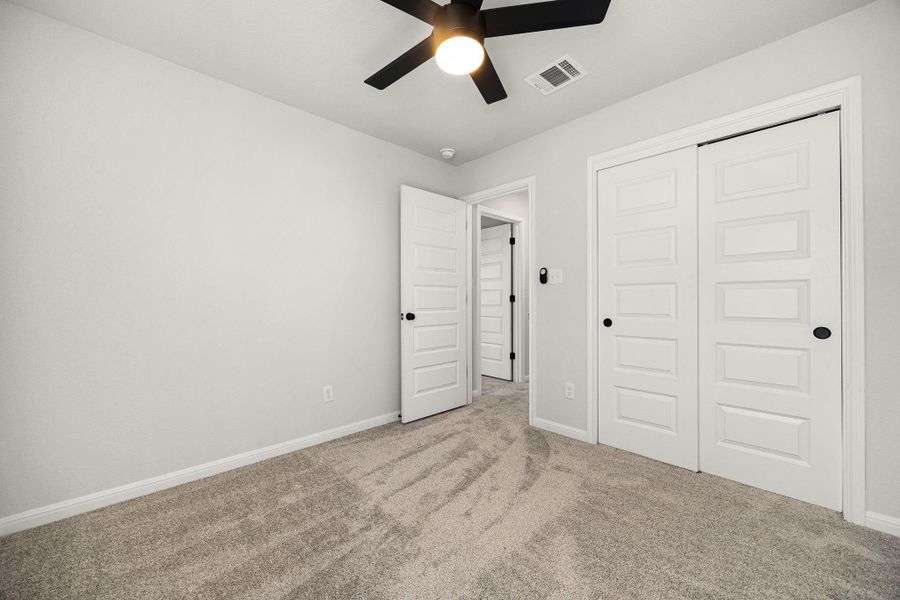 Spacious, unfurnished interior of a new home in , Round Rock (Image 28).