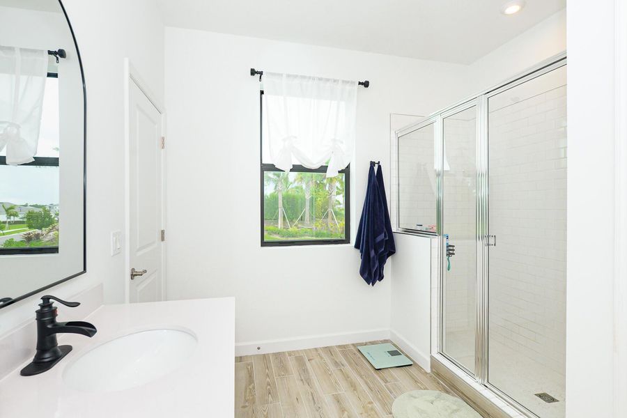 Furnished interior view inside a new home in , Port St. Lucie (Image 46).