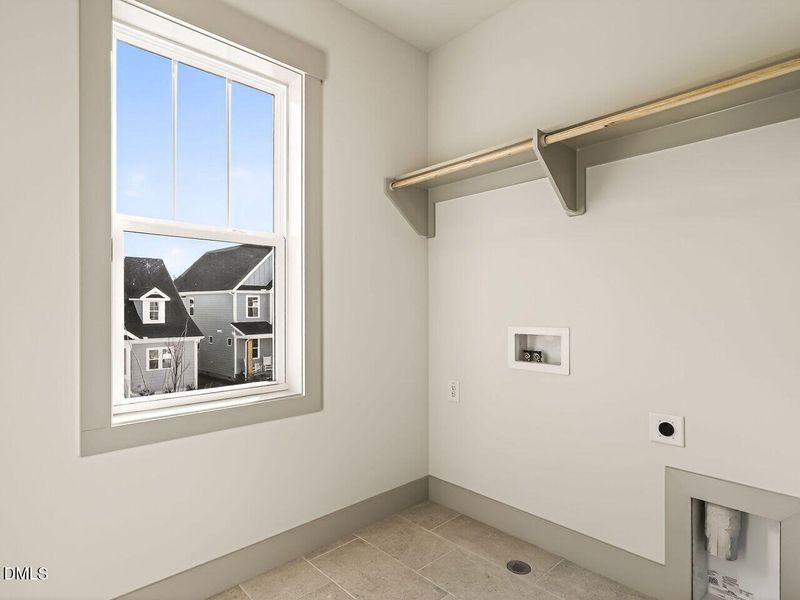 026-1280x960-laundry-room