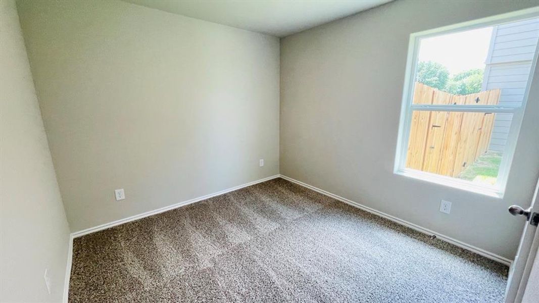 Spacious, unfurnished interior of a new home in Sunnycreek, Fort Worth (Image 16).