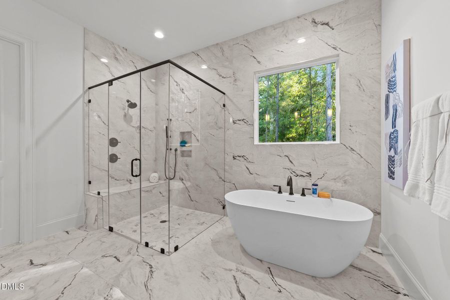 32-web-or-mls-VB4A0188 32-web-or-mls-VB4A0188