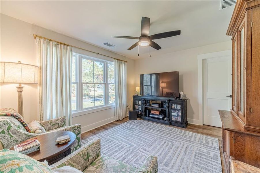 Image 28 of a home in .