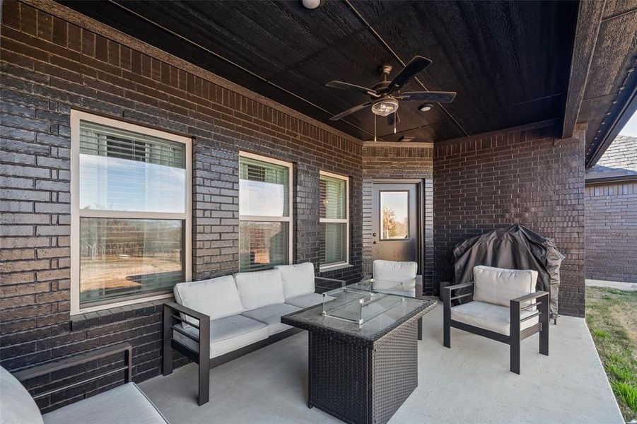 Exterior details and patio area of a home in Grace Lane Estates, Brock (Image 21).