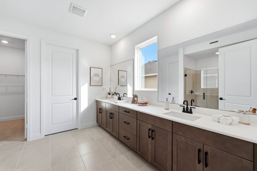 Furnished interior view inside a new home in Acuera Estates, Apopka (Image 12).