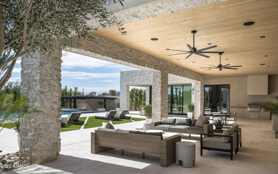 7031 E Paradise Drive-60