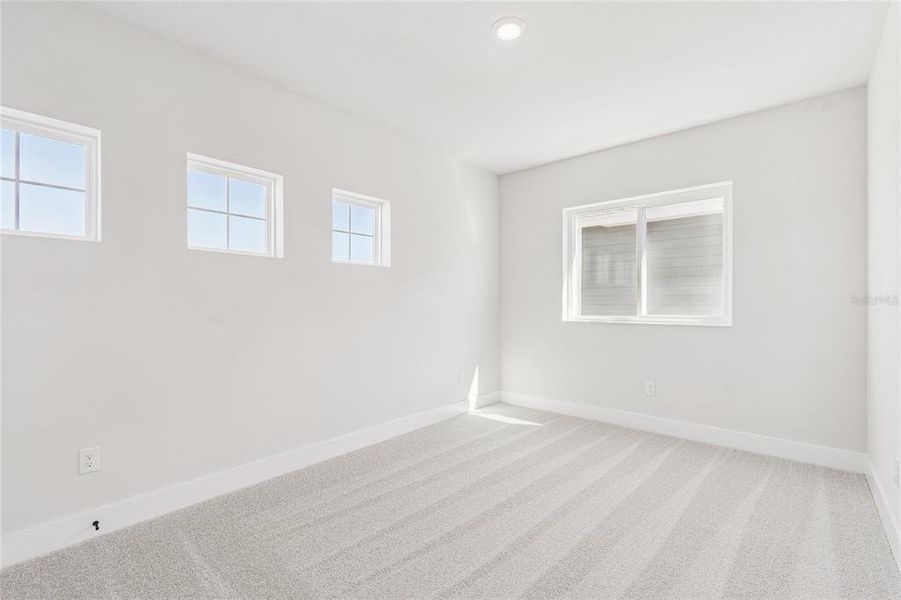 Spacious, unfurnished interior of a new home in Persimmon Park - Garden Series, Wesley Chapel (Image 34).