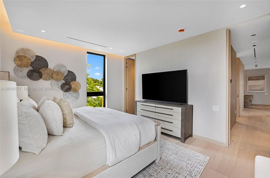 Furnished interior view inside a new home in , Miami Beach (Image 56).